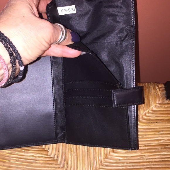 Travel paper billfold! Leather NWOT - Picture 4 of 4